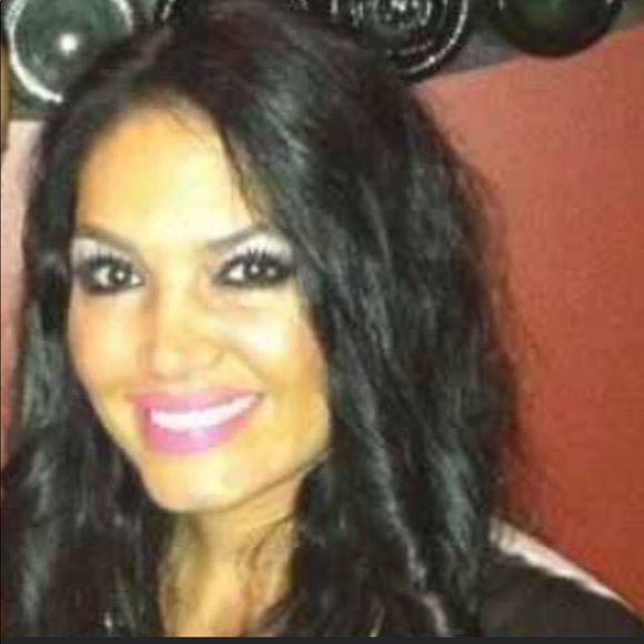 Meet your Posher, Michelle - Picture 2 of 2